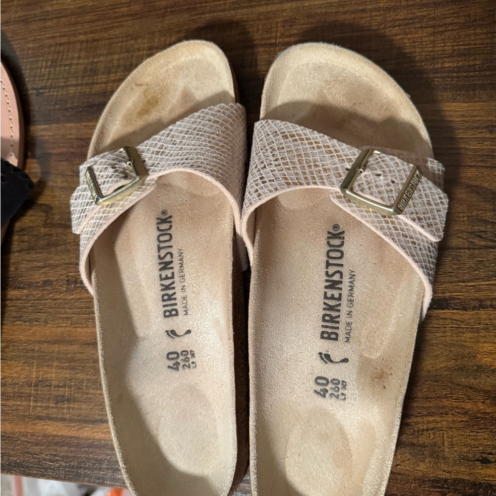 Birkenstock Women's Beige Textured Sandals